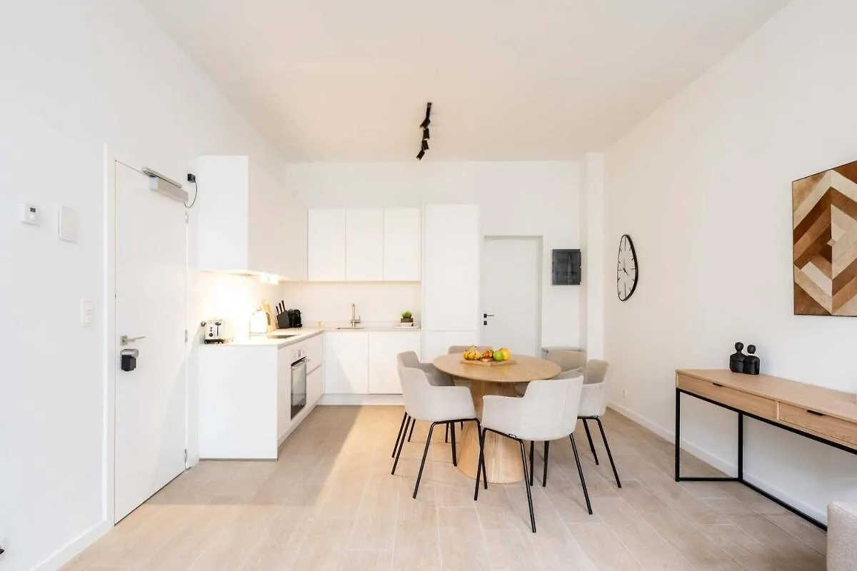 Apartment Comfortable Urban Retreat For 6 In Central Antwerp Belgium