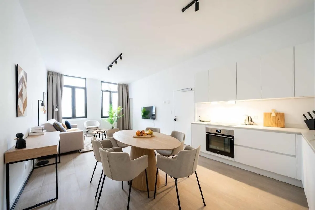Apartment Comfortable Urban Retreat For 6 In Central Antwerp
