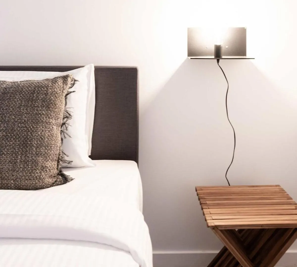 Comfortable Urban Retreat For 6 In Central Antwerp